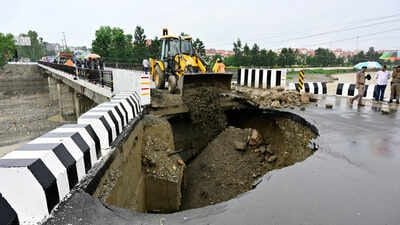 Dehradun Bridge Collapse: Rs 16 Crore Bridge Damaged 17 Days After Inauguration Dehradun bridge collapse after heavy rain damages the approach road of Rs 16 crore bridge