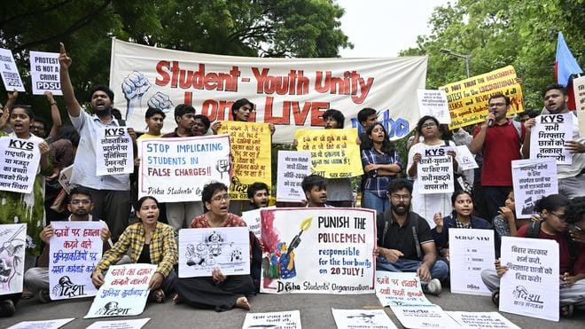 Delhi Government Says No Legal Action Against NEET Protesters, Releases Order Jantar Mantar protest during the NEET UG student demonstrations in Delhi