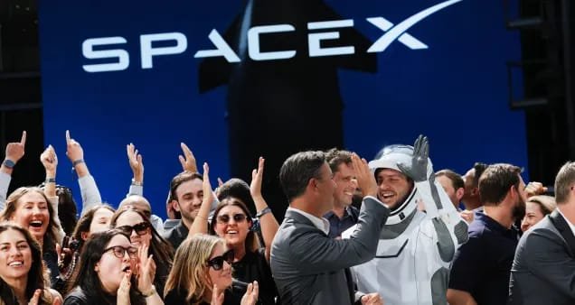 SpaceX Starship rocket ahead of the company's first public earnings report following its IPO.