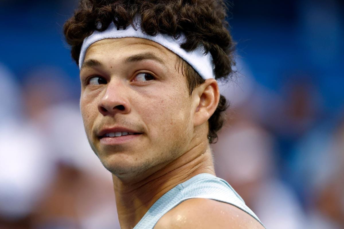 Ben Shelton Reaches ATP Washington Quarterfinals, Sets Up Clash With Alejandro Tabilo Ben Shelton celebrates after reaching the ATP Washington quarterfinals where he will face Alejandro Tabilo.