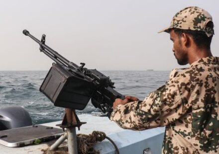 Yemen warns about Houthi control of Red Sea shipping through Bab al-Mandeb