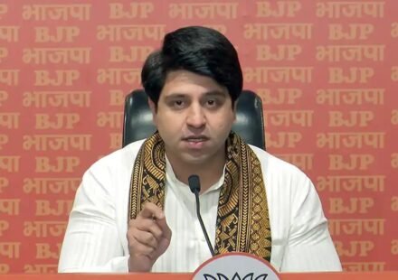 Shehzad Poonawalla sparks BJP exit speculation after changing his X bio