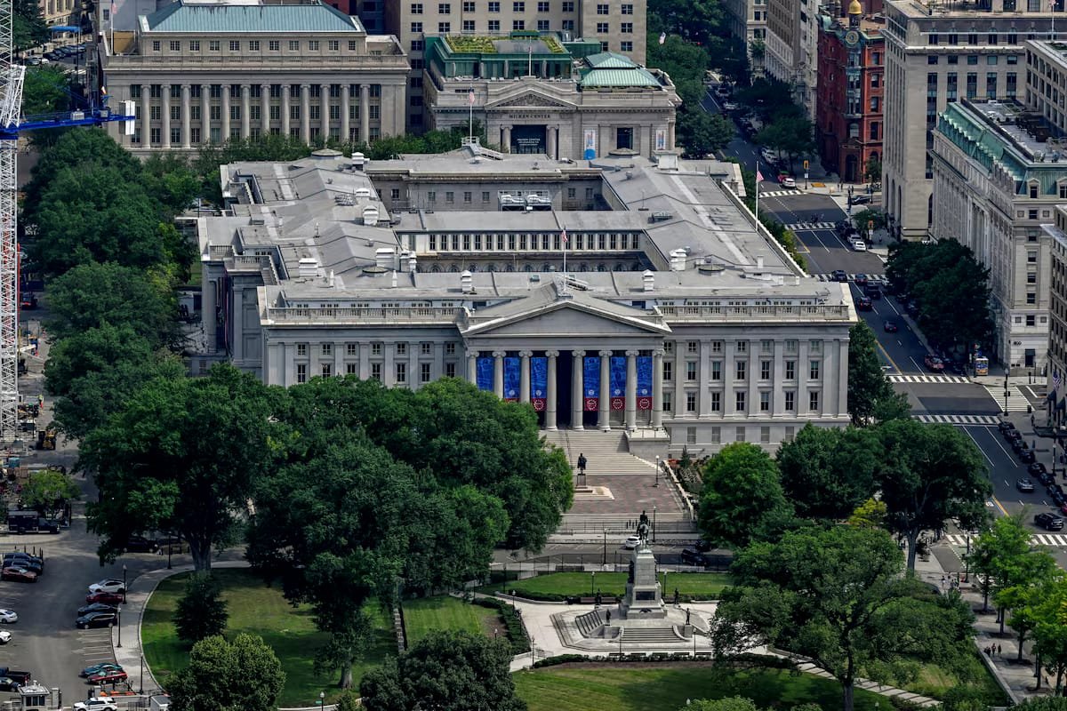 US debt crosses $40 trillion as Treasury borrowing and interest costs rise