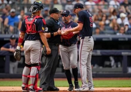 Chris Sale ejected before Braves Yankees game after balk dispute