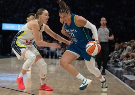 Kayla McBride sets WNBA record with 10 three-pointers for Minnesota Lynx