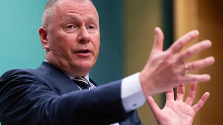 Norway’s $2.3 Trillion Wealth Fund Reveals $1.2 Billion SpaceX Stake Norway sovereign wealth fund reports $184 billion profit and reveals SpaceX stake