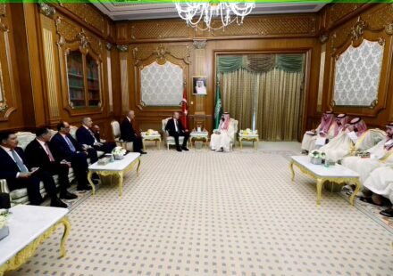Saudi Arabia Turkey Pakistan leaders at Mecca defence agreement signing