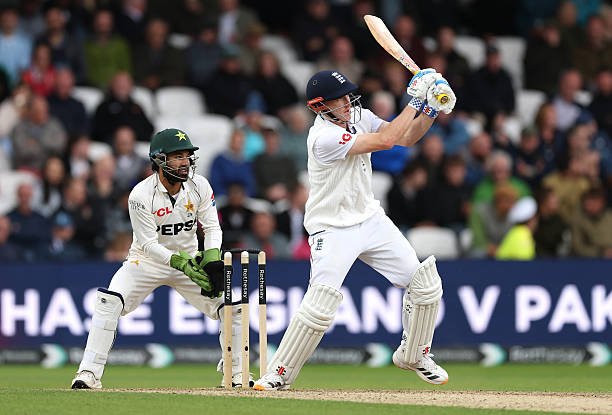 England vs Pakistan 1st Test Day 3: PAK 83/6 England vs Pakistan 1st Test as Pakistan reaches 83/6 against England in Leeds
