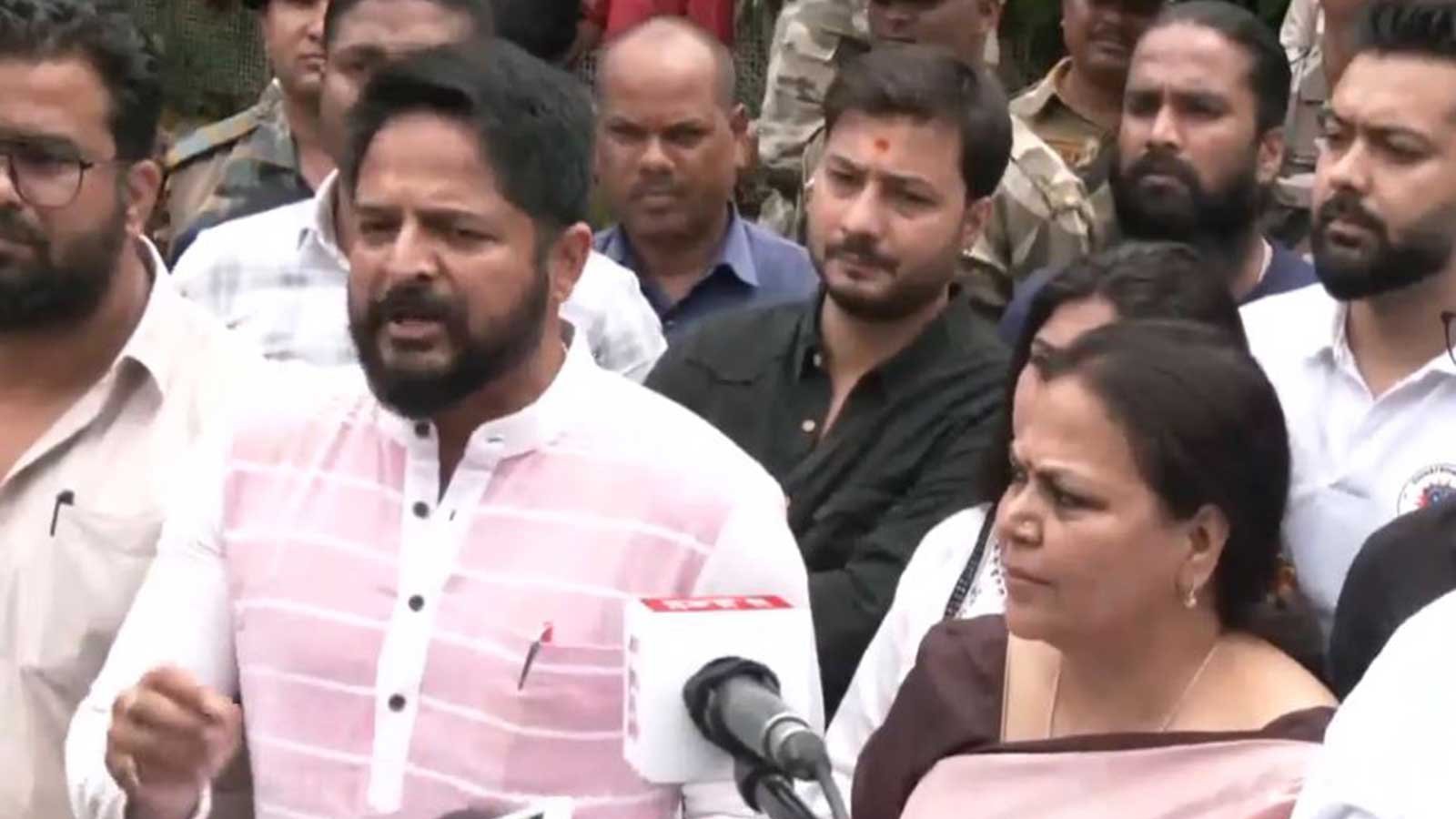14th JPSC Exam Cancellation Demanded Amid Aspirants’ Protest PSC JSSC aspirants protest in Ranchi over examination irregularities