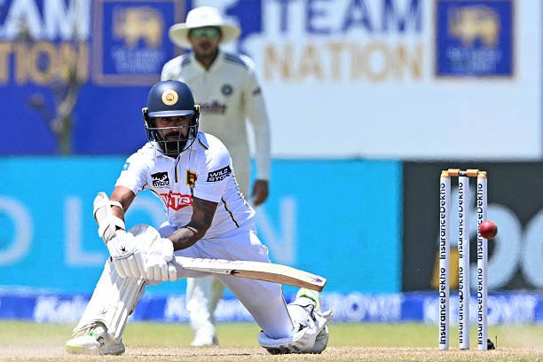 'Take Me to the IPL': Niroshan Dickwella's Banter With Jaiswal Ends in Wicket Niroshan Dickwella and Yashasvi Jaiswal exchange banter during India vs Sri Lanka Galle Test