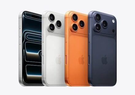 Apple iPhone 17 Pro displayed with Flipkart discount and exchange offer details.
