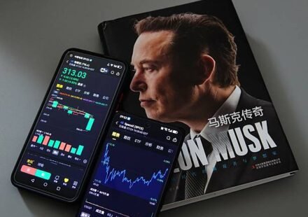 Elon Musk speaks during a SpaceX press conference as the company approaches its first post-IPO share lockup expiry.
