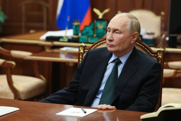 Russia Economy Shows Growing Signs of Strain Russia economy faces growing pressure despite wartime GDP growth
